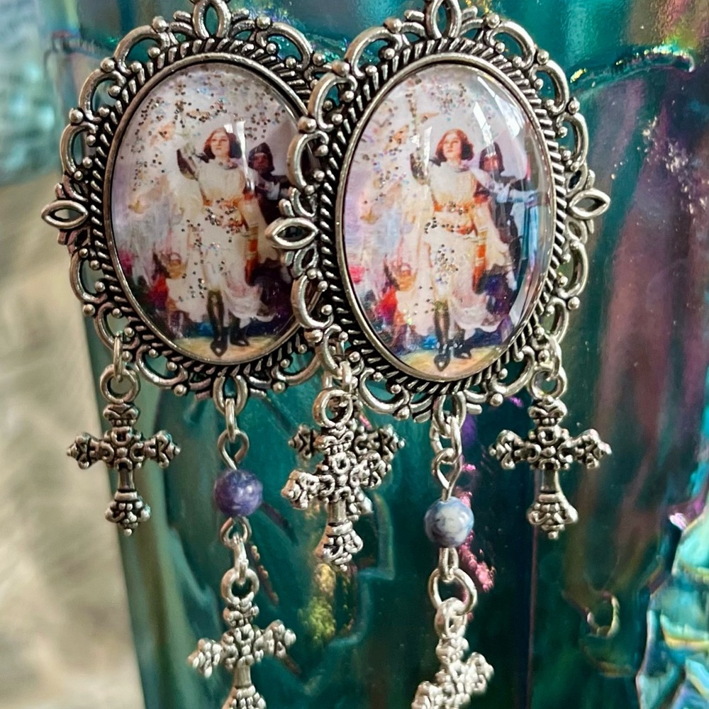 Joan of Arc Vintage Style Earrings Art Cameo Earrings - Picture 9 of 17